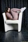 ELLE MIRA &ndash; Bildserie 3 &ndash; Füße und Schuhe in HD bei FeetandShoes.de