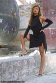 Nadia &ndash; Bildserie 2 &ndash; Füße und Schuhe in HD bei FeetandShoes.de