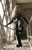 Xarah &ndash; Bildserie 1 &ndash; Füße und Schuhe in HD bei FeetandShoes.de