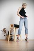 Insa &ndash; Bildserie 3 &ndash; Füße und Schuhe in HD bei FeetandShoes.de