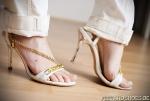 Rachel &ndash; Bildserie 3 &ndash; Füße und Schuhe in HD bei FeetandShoes.de