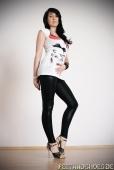 Rachel &ndash; Bildserie 2 &ndash; Füße und Schuhe in HD bei FeetandShoes.de