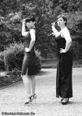Dori And Carmen &ndash; Bildserie 1 &ndash; Füße und Schuhe in HD bei FeetandShoes.de